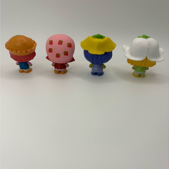 🍓 Strawberry Shortcake Mini Figures Lot of 4 | Vintage Style Dolls - Picture 2 of 4